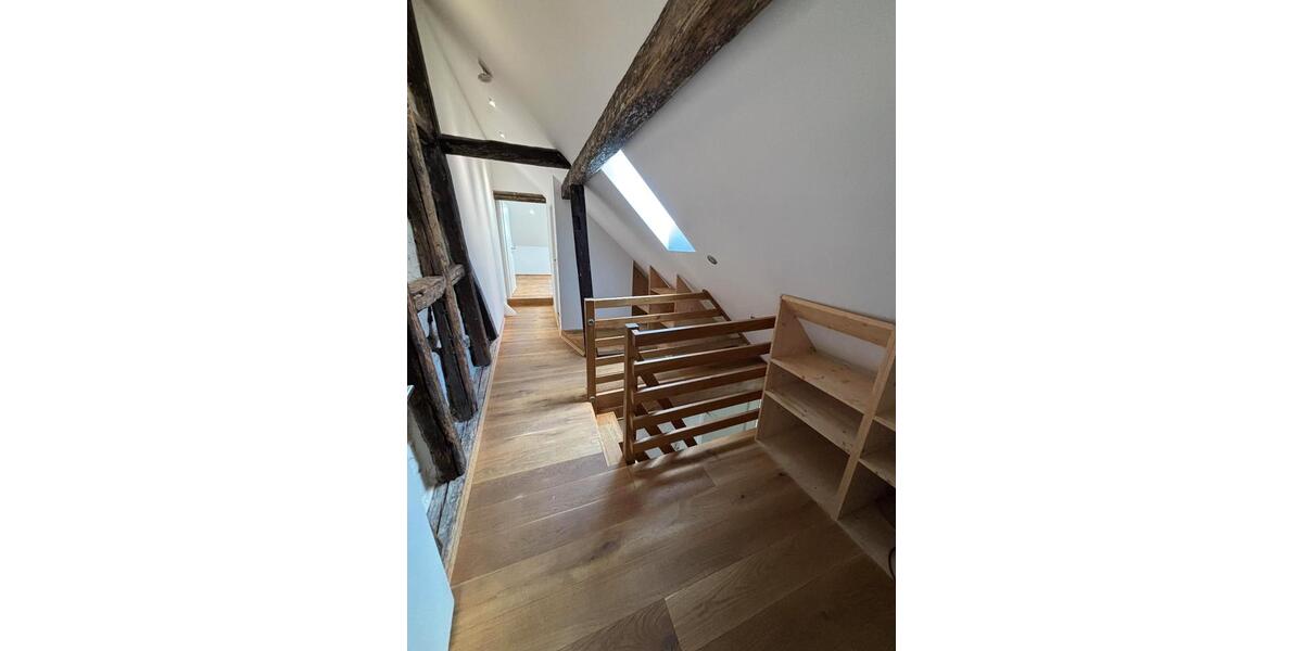Doppelhaushälfte Wertheim - 7 Zimmer, 190 m&sup2;, 1.250&euro; | Angebot:26521744