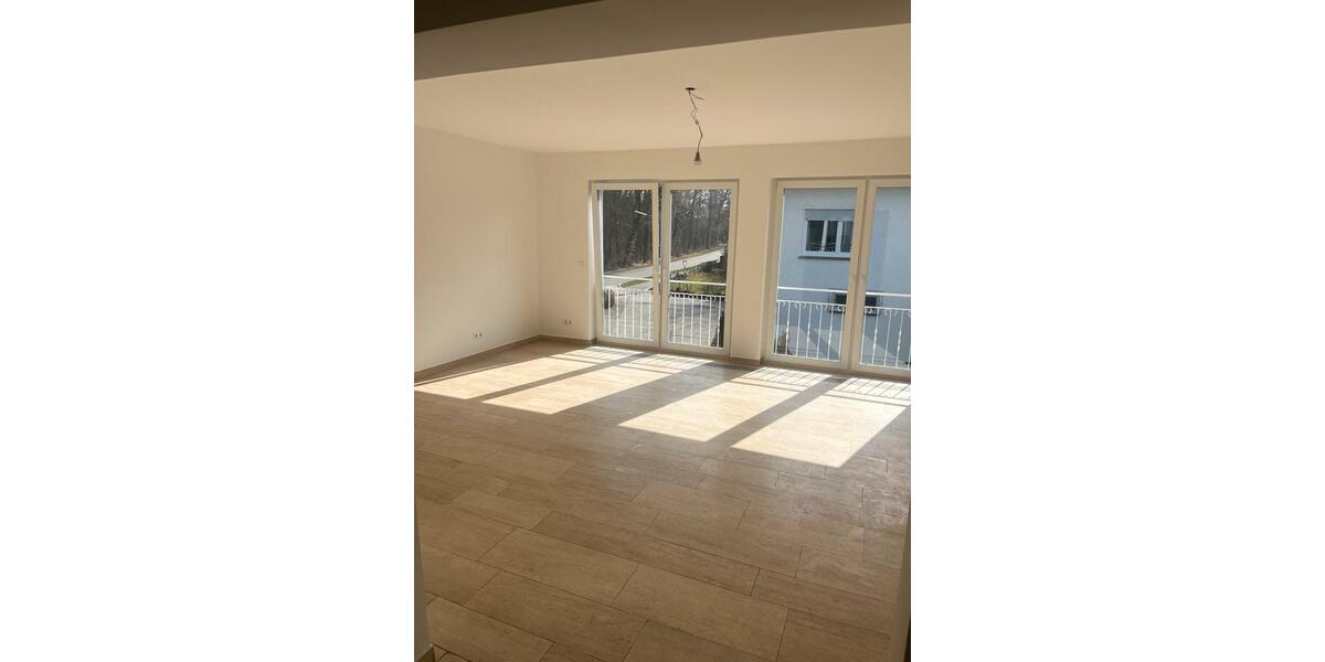 Etagenwohnung Kressbronn am Bodensee - 3.5 Zimmer, 104 m&sup2;, 1.450&euro; | Angebot:25642670