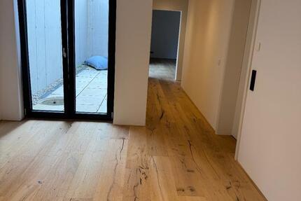 Wohnung Grünwald - 3 Zimmer, 82 m&sup2;, 2.300&euro; | Angebot:24571644