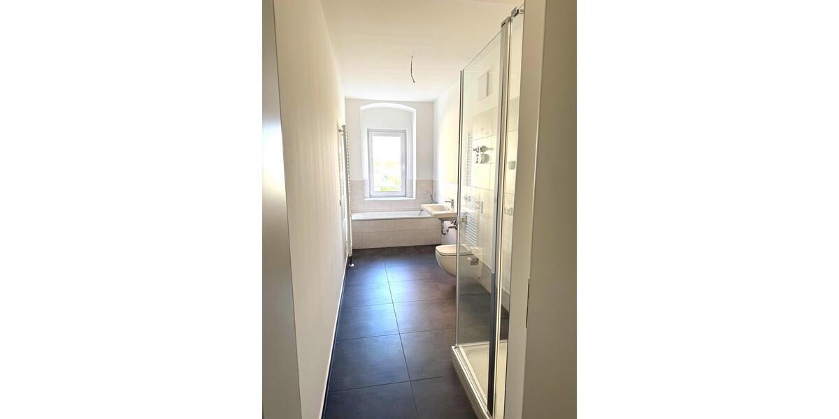 Große, familienfreundliche 4-Raumwohnungen in frisch saniertem Mehrfamilienhaus! 4 zimmer