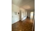 Wohnung ( ca. 175 qm, 7 Zimmer, Balkon, Großer Garten )
