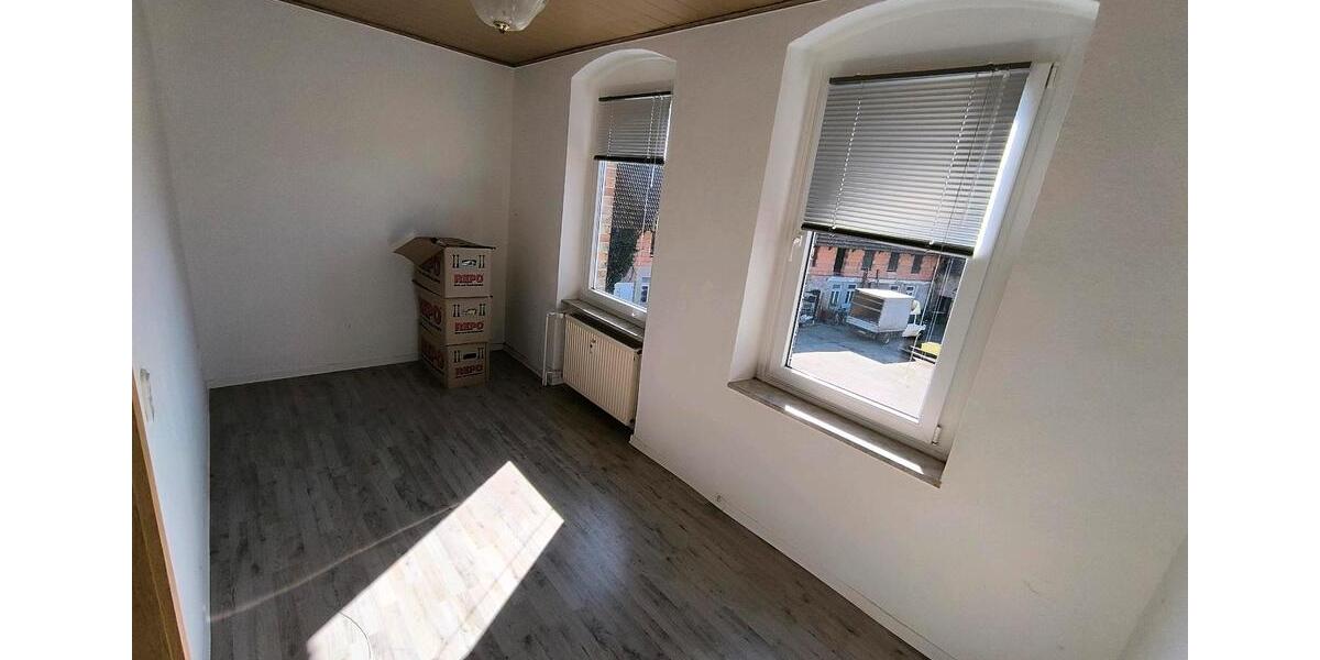 Etagenwohnung Allstedt - 3 Zimmer, 65 m&sup2;, 360&euro; | Angebot:26181683