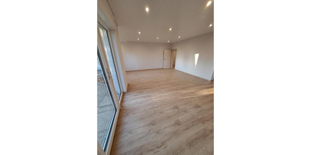 Etagenwohnung Bad Bocklet - 3.5 Zimmer, 110 m&sup2;, 890&euro; | Angebot:26041394