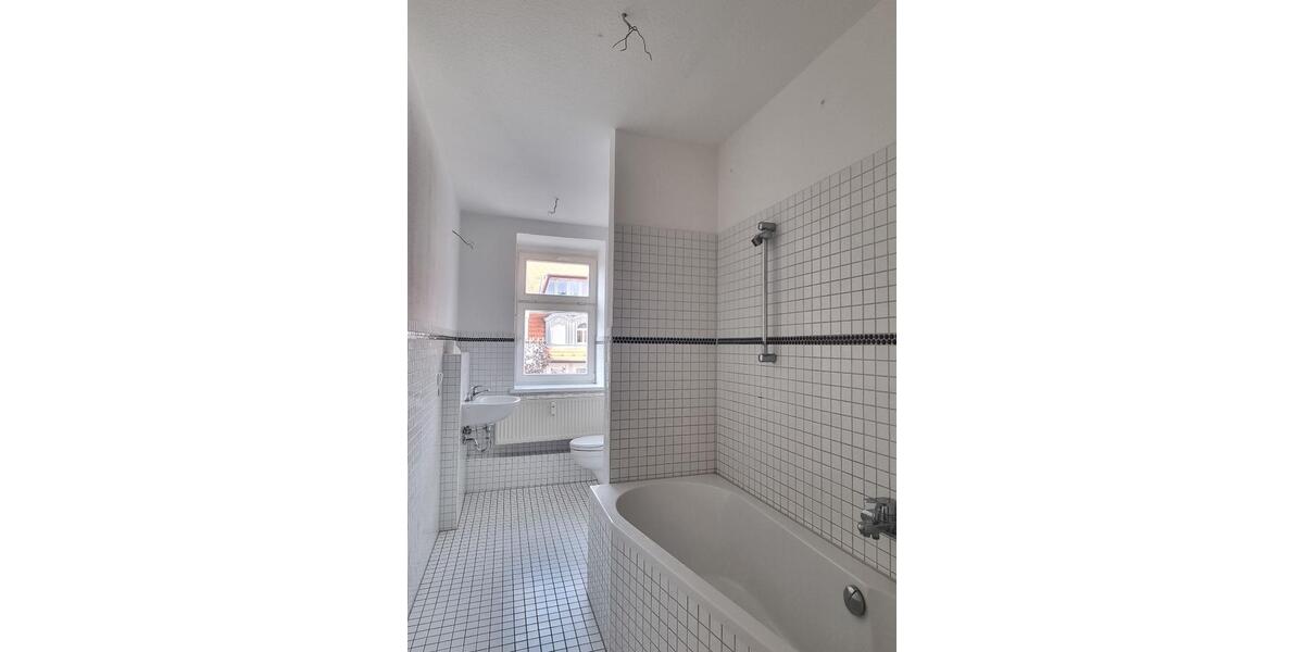 Etagenwohnung Cottbus - 4 Zimmer, 116 m&sup2;, 920&euro; | Angebot:25478788