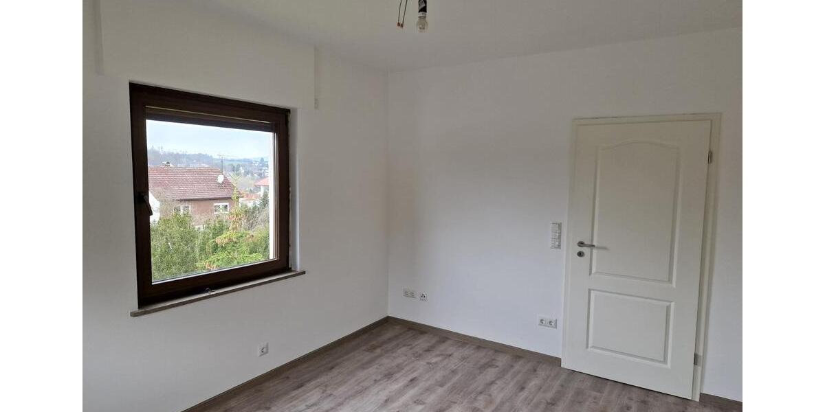 Etagenwohnung Solms - 2.5 Zimmer, 1 m&sup2;, 650&euro; | Angebot:24828342
