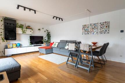 Wohnung Berlin Lichtenberg - 3.5 Zimmer, 108 m&sup2;, 2.000&euro; | Angebot:26699559