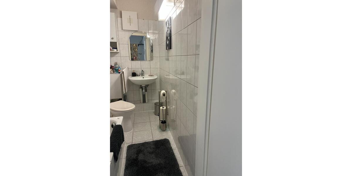 W-G Zimmer in Krefeld , NUR FÜR FRAUEN Nichtraucher 3 zimmer