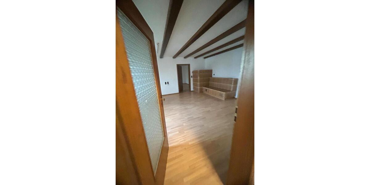 Erdgeschoßwohnung Waldshut-Tiengen Tiengen - 3 Zimmer, 98 m&sup2;, 700&euro; | Angebot:24770891