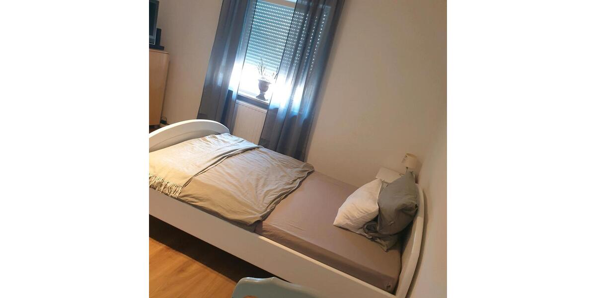 Wohnen auf Zeit Homburg - 2 Zimmer, 16 m&sup2;, 450&euro; | Angebot:26021189