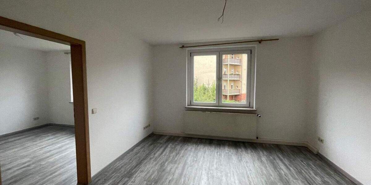 Etagenwohnung Aue - 4 Zimmer, 80 m&sup2;, 330&euro; | Angebot:25984873