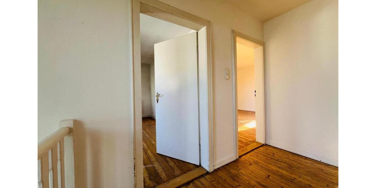 Einfamilienhaus Weinheim - 5 Zimmer, 120 m&sup2;, 2.450&euro; | Angebot:24814190