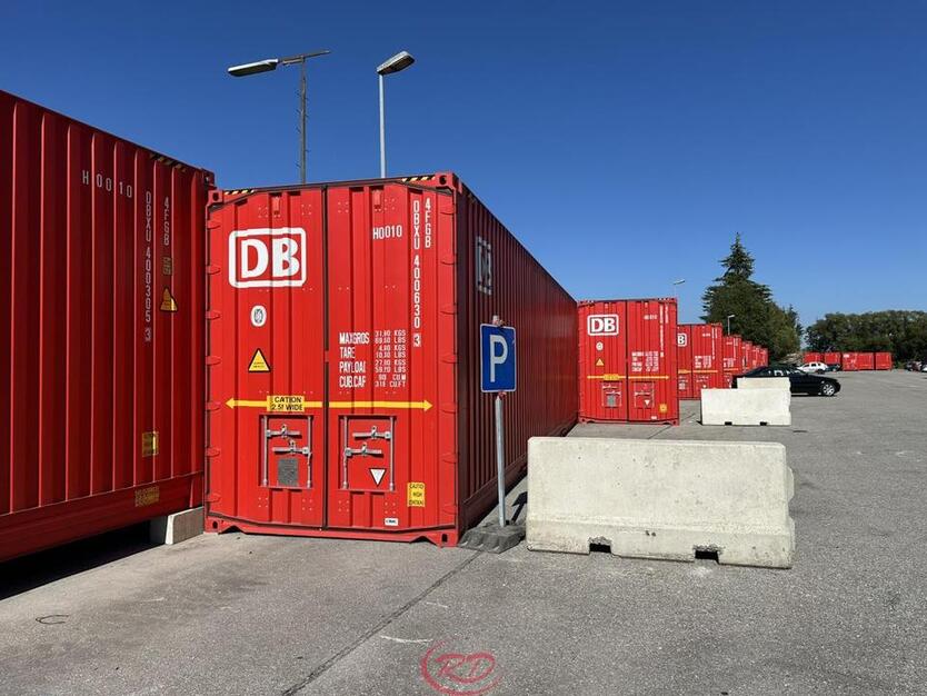 Lagercontainer Lagerfläche Garage ++Self-Storage-Dorfen++