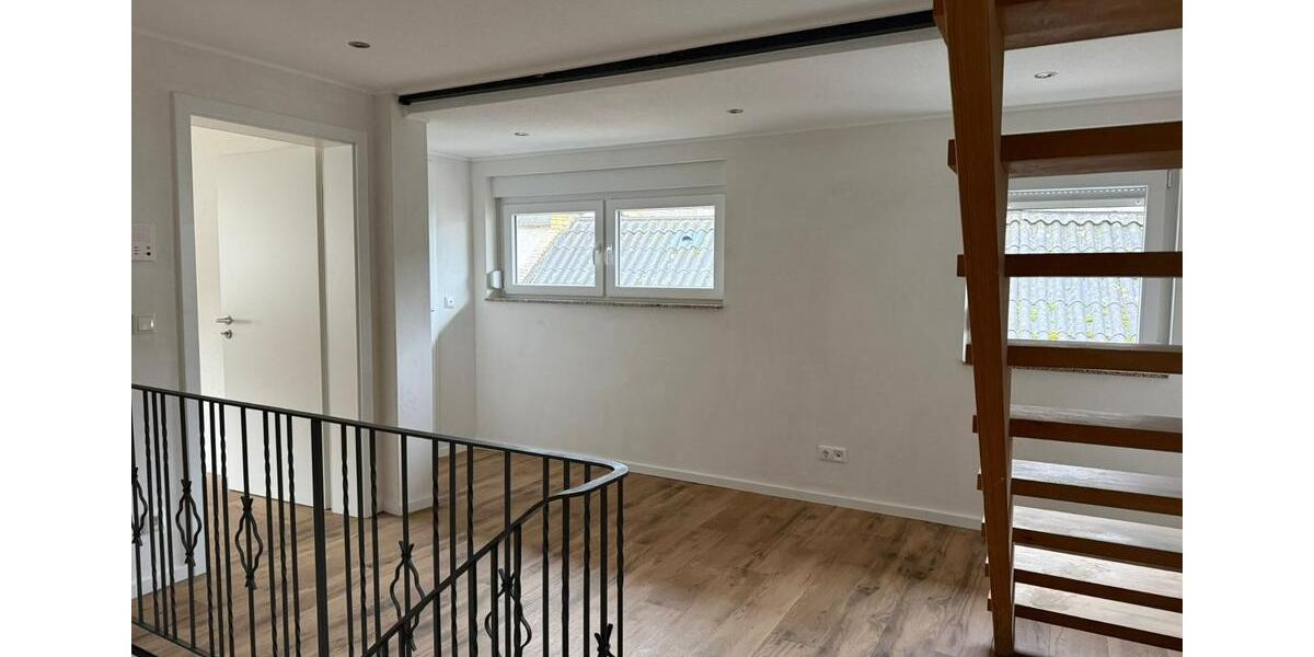 Einfamilienhaus Buseck - 4.5 Zimmer, 140 m&sup2;, 1.200&euro; | Angebot:24675931