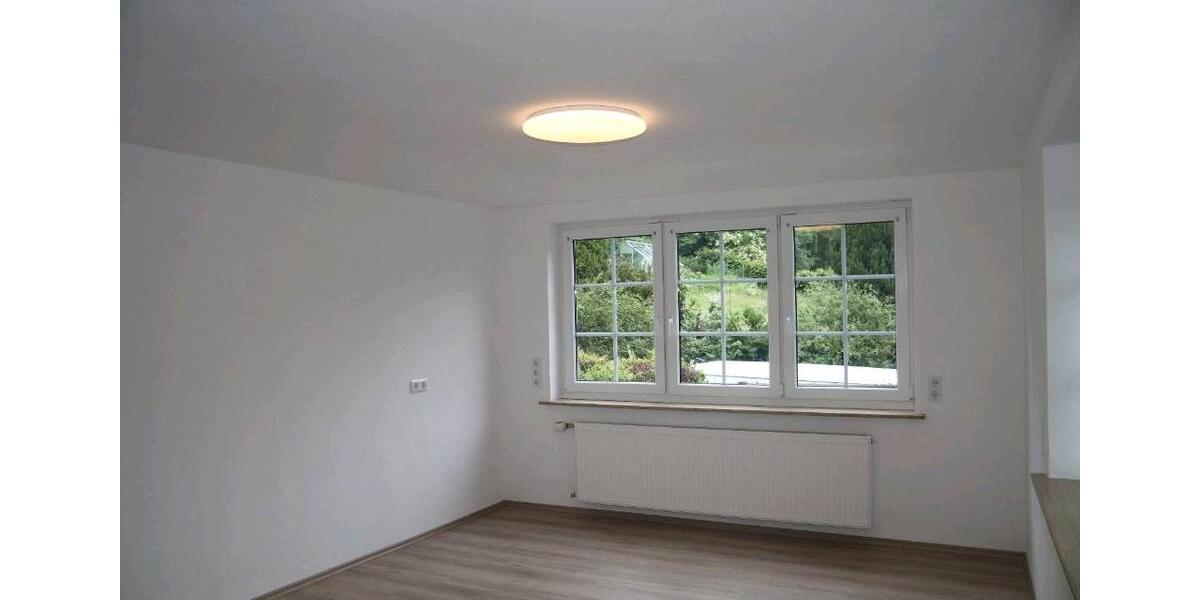 Etagenwohnung Schmallenberg - 3 Zimmer, 89 m&sup2;, 690&euro; | Angebot:26592536