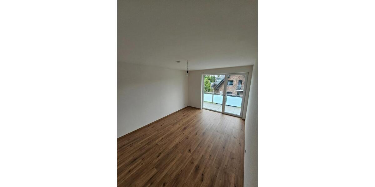 Etagenwohnung Wesel Bislich - 3 Zimmer, 102 m&sup2;, 1.120&euro; | Angebot:25081413