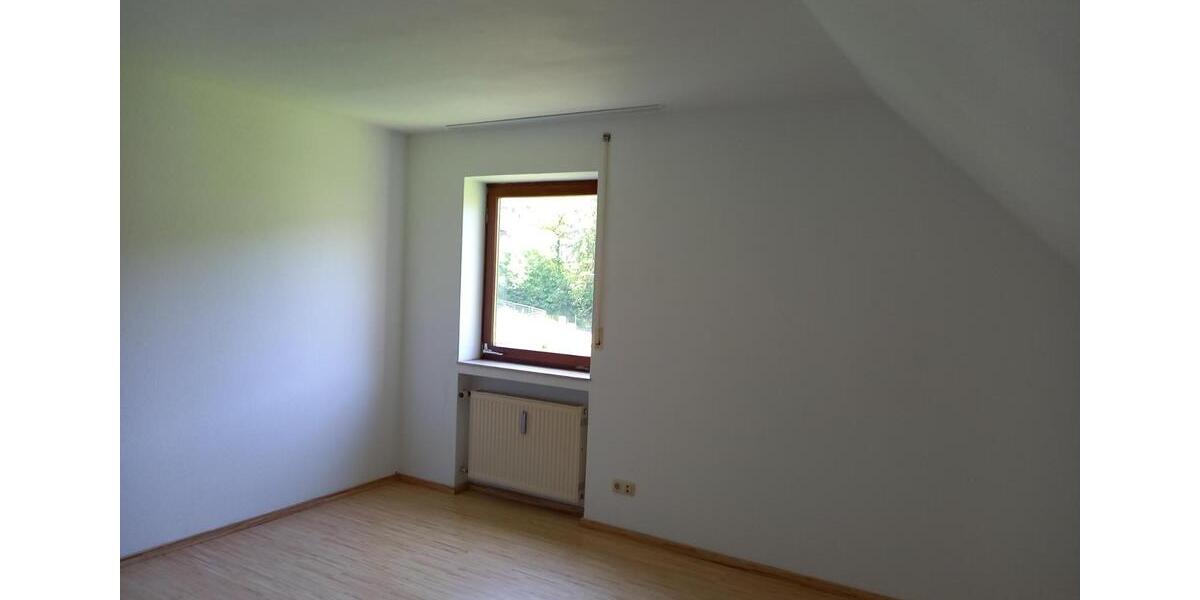 Dachgeschoßwohnung Lohr am Main - 4 Zimmer, 104 m&sup2;, 800&euro; | Angebot:26611732