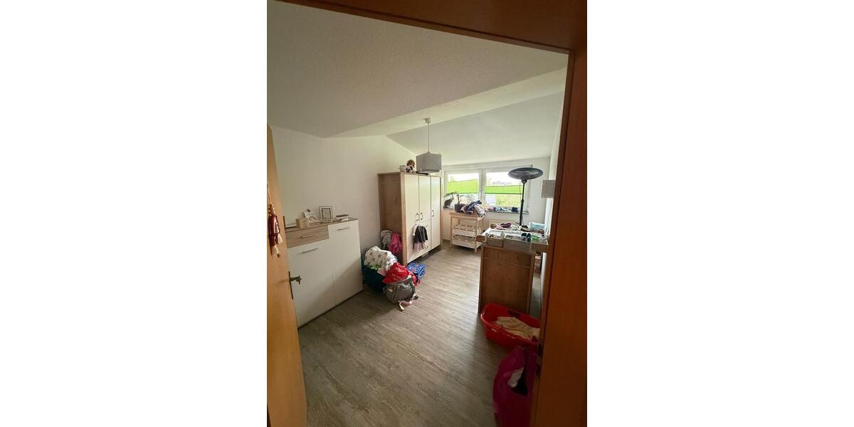 Dachgeschoßwohnung Betzigau - 5 Zimmer, 150 m&sup2;, 1.400&euro; | Angebot:26430039