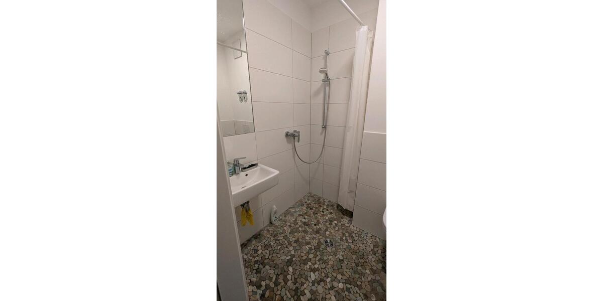 1 Zimmer mit Badezimmer Linden WG 1 zimmer