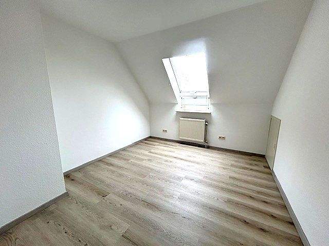 Etagenwohnung Birkenfeld - 4 Zimmer, 110 m&sup2;, 1.100&euro; | Angebot:25165712