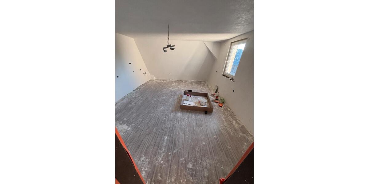 Dachgeschoßwohnung Peterswald-Löffelscheid Löffelscheid - 4 Zimmer, 105 m&sup2;, 820&euro; | Angebot:25328967