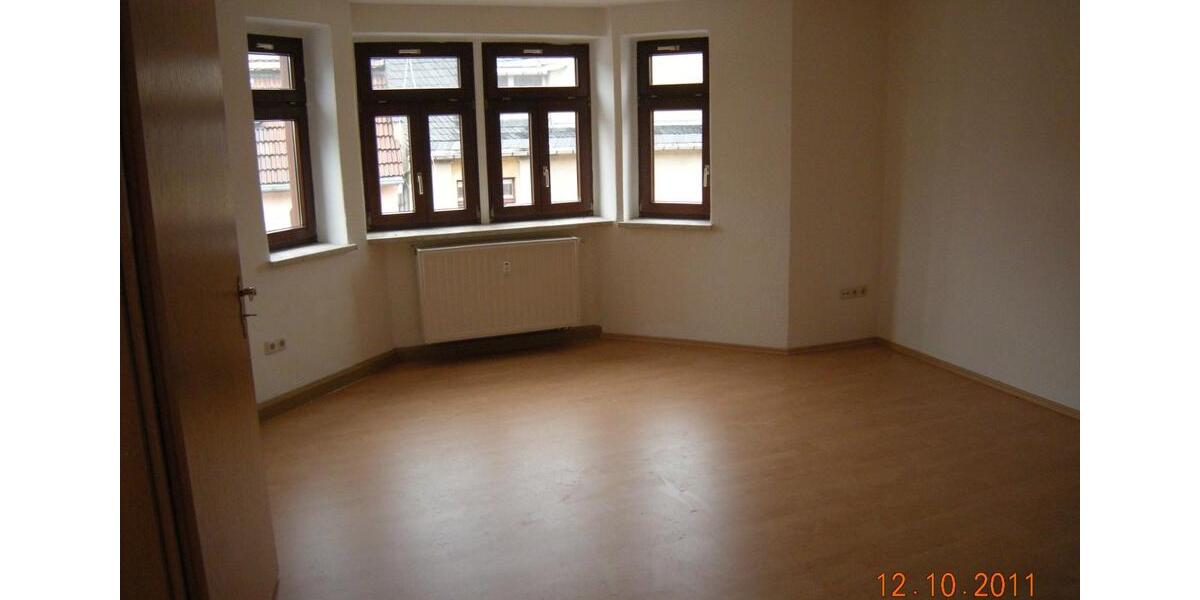 Etagenwohnung Falkenstein/Vogtland Vogtland - 3 Zimmer, 81 m&sup2;, 450&euro; | Angebot:26213075