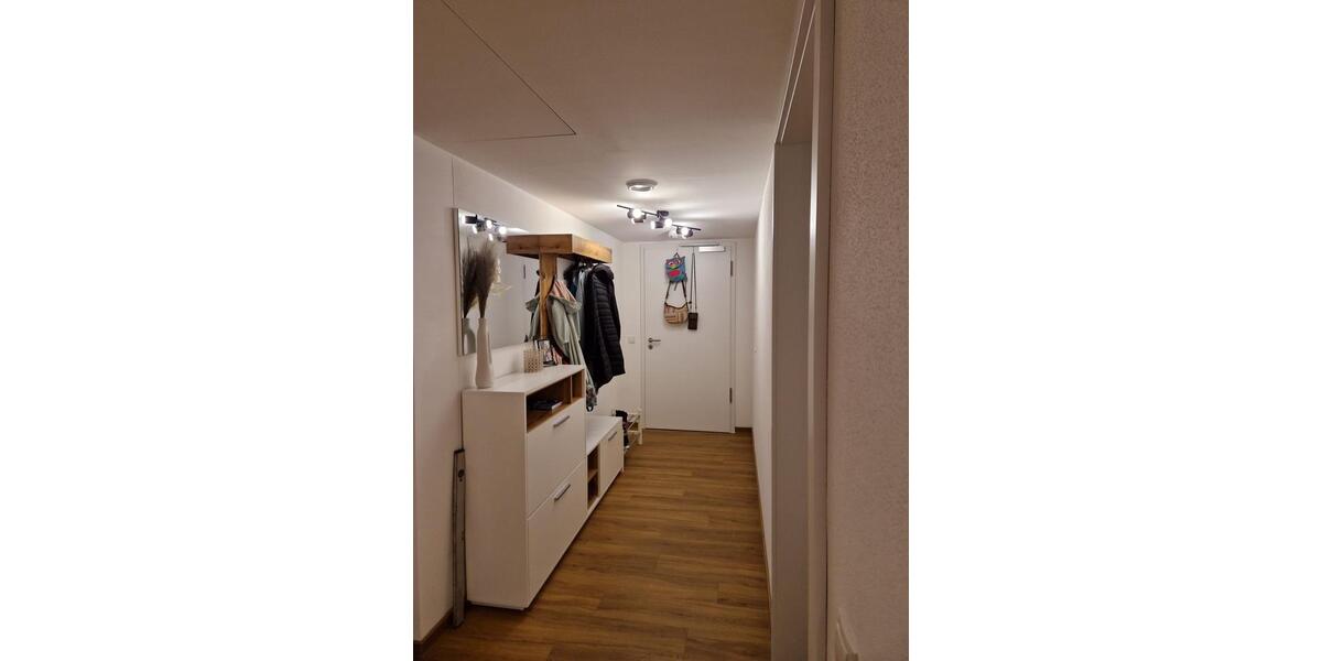 Etagenwohnung Baisweil - 3 Zimmer, 87 m&sup2;, 1.220&euro; | Angebot:26381863