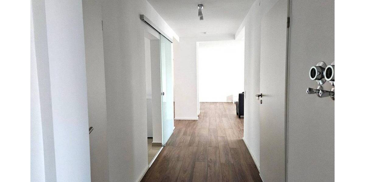 Etagenwohnung Stuttgart Bad Cannstatt - 3 Zimmer, 122 m&sup2;, 2.050&euro; | Angebot:26820850