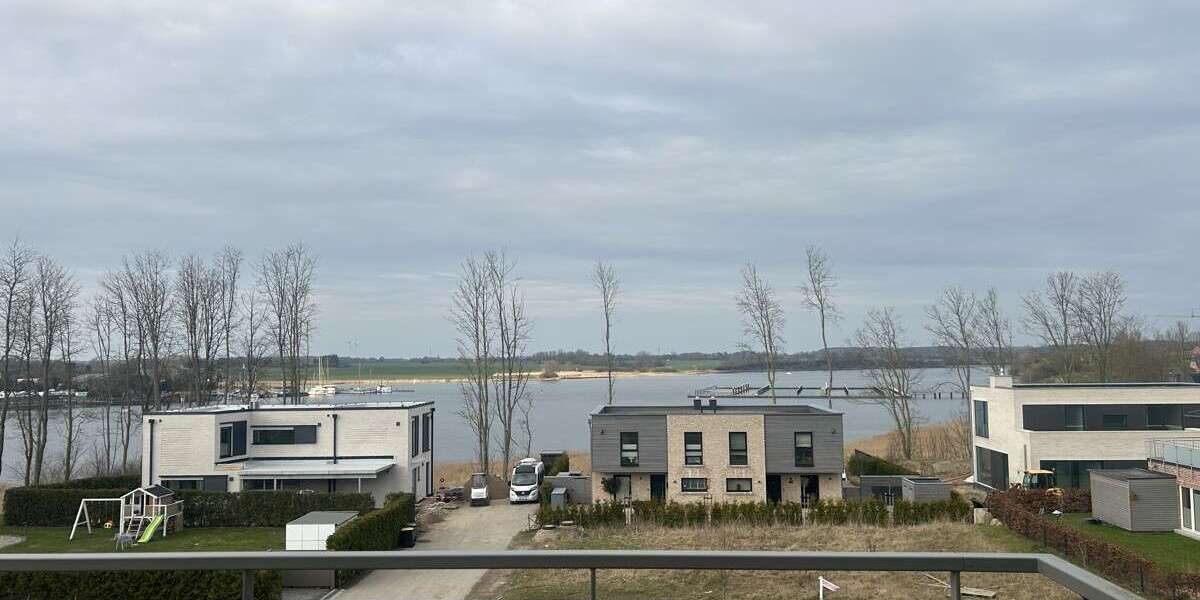 Etagenwohnung Kappeln - 3 Zimmer, 126 m&sup2;, 1.750&euro; | Angebot:27380901