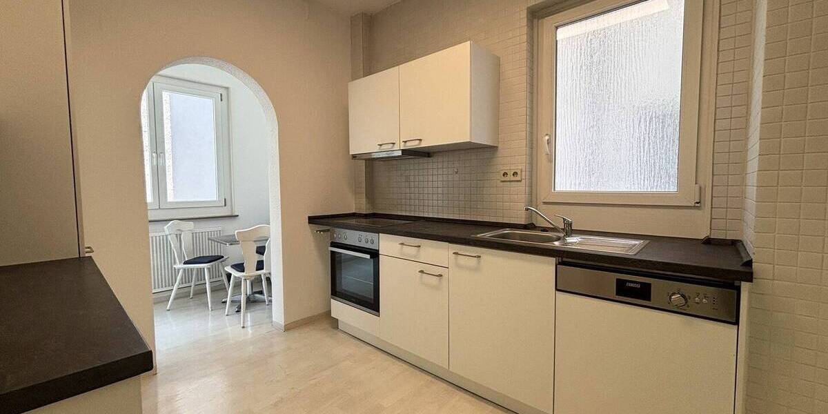 Etagenwohnung Stuttgart / Zuffenhausen Zuffenhausen - 2 Zimmer, 84 m&sup2;, 930&euro; | Angebot:26361618