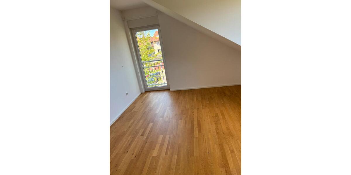 Dachgeschoßwohnung Dinkelsbühl - 3 Zimmer, 75 m&sup2;, 900&euro; | Angebot:26413651