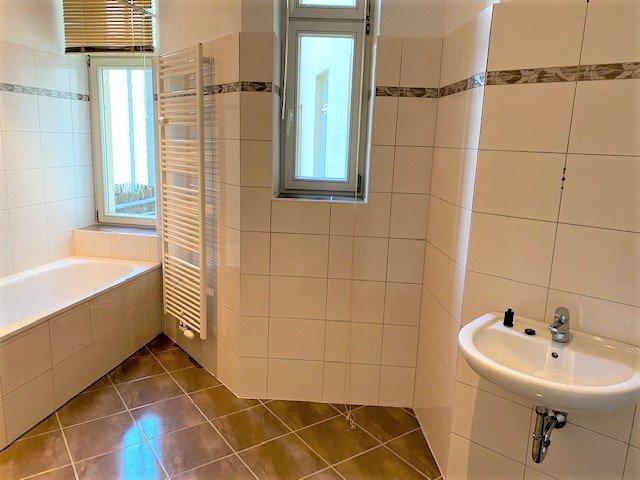 Dachgeschoßwohnung Magdeburg Leipziger Straße - 2 Zimmer, 76 m&sup2;, 499&euro; | Angebot:26003366