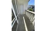 **LuxusWohnung mit Balkon !!**