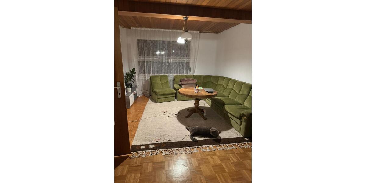 Etagenwohnung Braunfels - 3 Zimmer, 90 m&sup2;, 900&euro; | Angebot:24731768
