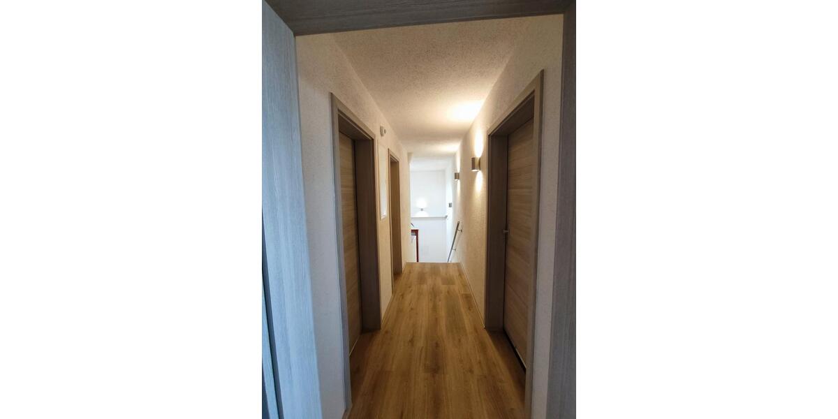 Etagenwohnung Münsterhausen - 3 Zimmer, 70 m&sup2;, 580&euro; | Angebot:26658344