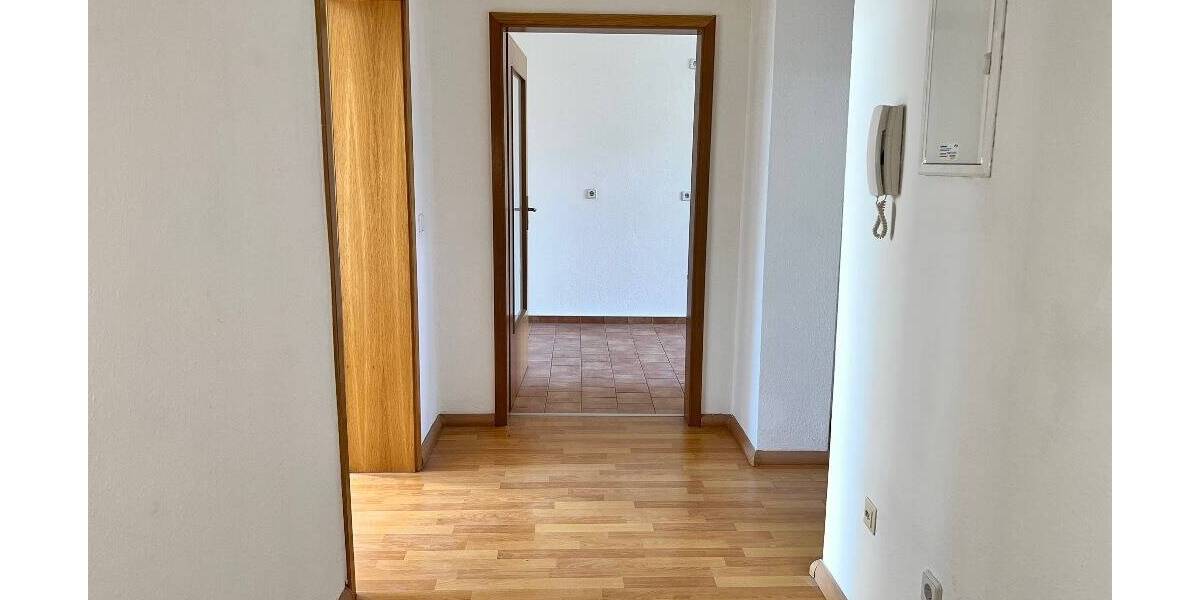Etagenwohnung Plauen Stadtmitte - 2 Zimmer, 62 m&sup2;, 310&euro; | Angebot:26319822