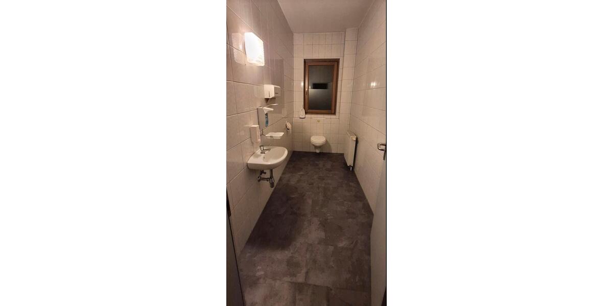 Etagenwohnung Jessen (Elster) - 6 Zimmer, 227 m&sup2;, 1.200&euro; | Angebot:25868147