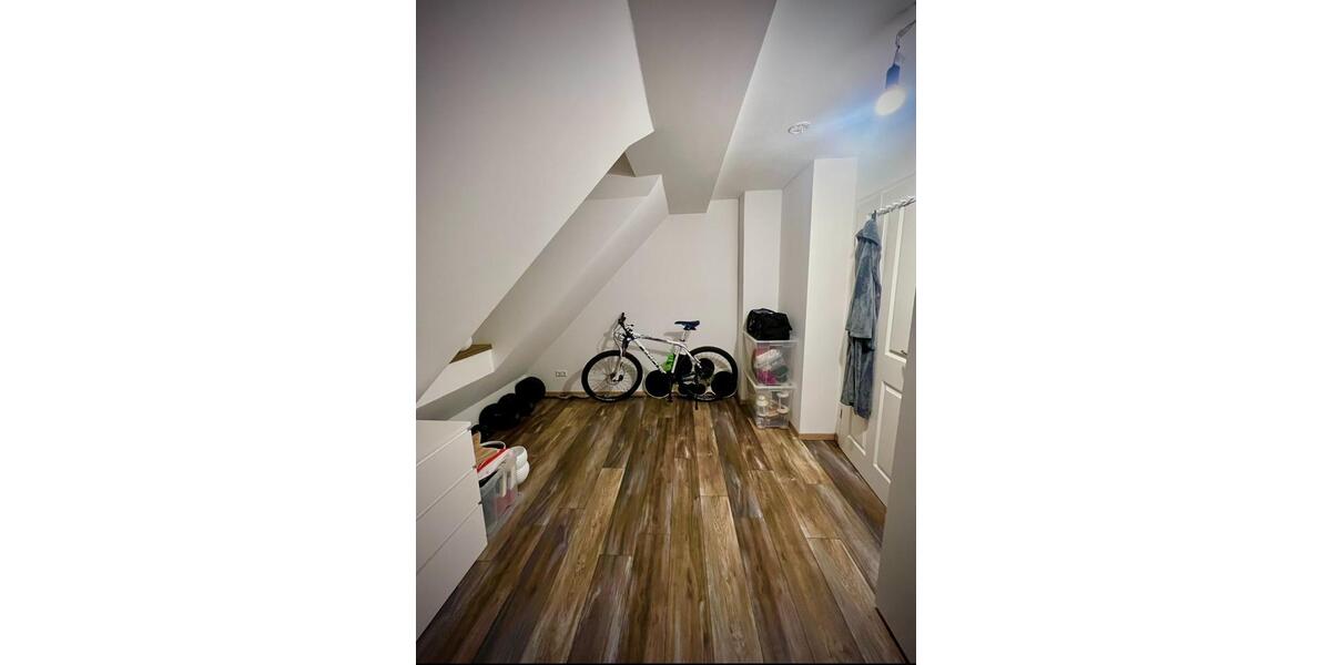 Dachgeschoßwohnung Meißen - 3 Zimmer, 84 m&sup2;, 735&euro; | Angebot:24816092