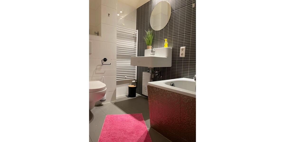 Etagenwohnung Berlin Friedrichshain-Kreuzberg - 5 Zimmer, 107 m&sup2;, 2.100&euro; | Angebot:25171063