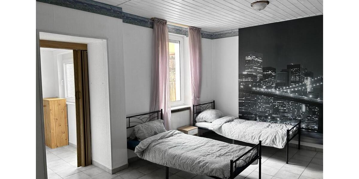 Wohnen auf Zeit Neustadt an der Weinstraße Diedesfeld - 10 Zimmer, 220 m&sup2;, 450&euro; | Angebot:26073720