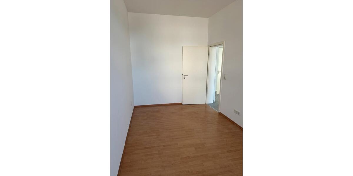 Etagenwohnung Mönchengladbach West - 3 Zimmer, 79 m&sup2;, 850&euro; | Angebot:26605432