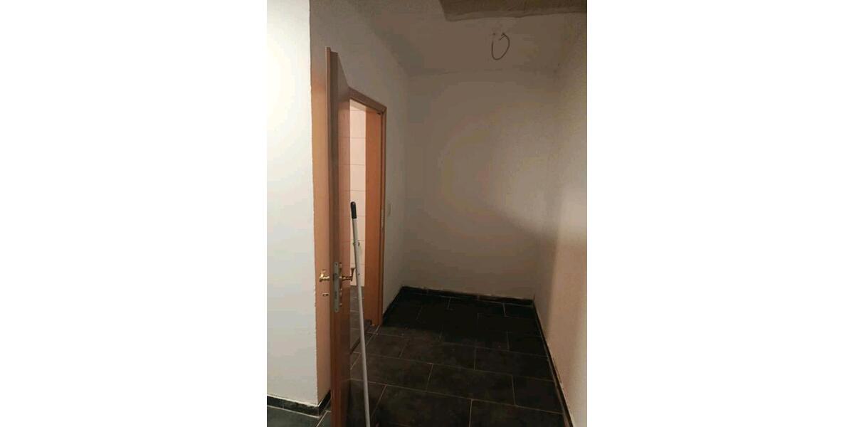 Etagenwohnung Mettlach - 3.5 Zimmer, 100 m&sup2;, 710&euro; | Angebot:26072050