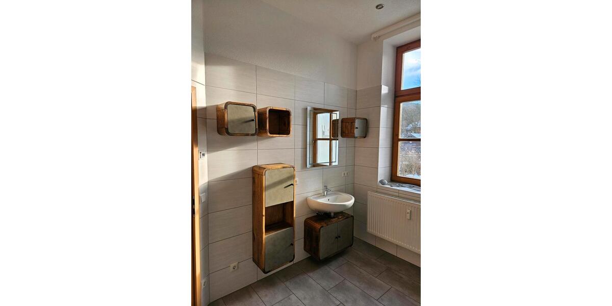 Erdgeschoßwohnung Schwarza - 2.5 Zimmer, 57 m&sup2;, 500&euro; | Angebot:26301168