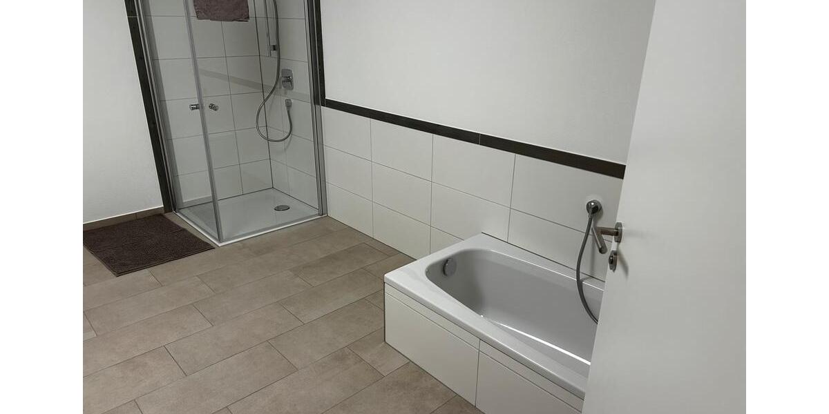 Erdgeschoßwohnung Tittling - 4 Zimmer, 88 m&sup2;, 950&euro; | Angebot:24830365