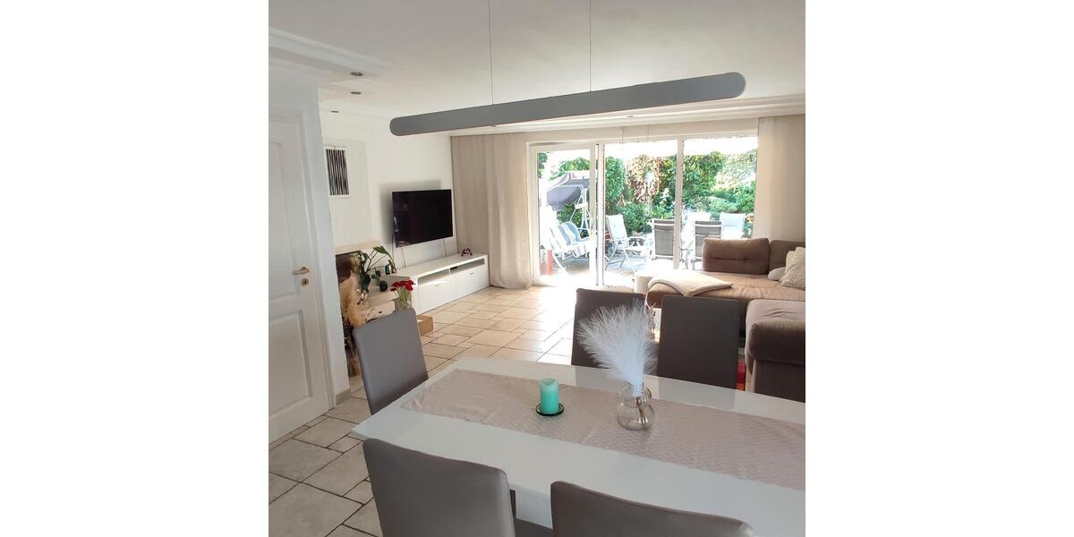 Doppelhaushälfte Bielefeld Brackwede - 5 Zimmer, 125 m&sup2;, 1.580&euro; | Angebot:25998376