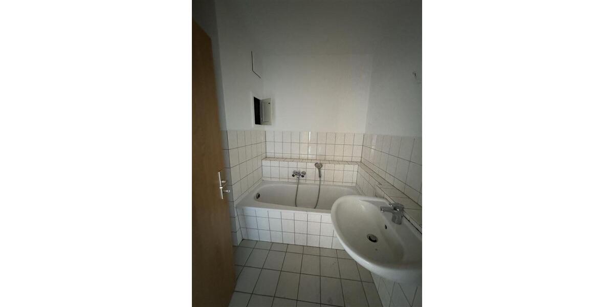 Etagenwohnung Güsten - 3 Zimmer, 69 m&sup2;, 450&euro; | Angebot:23703879