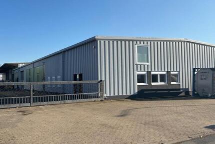 Exklusives, zum Erstbezug saniertes Großraumbüro zur Miete zimmer