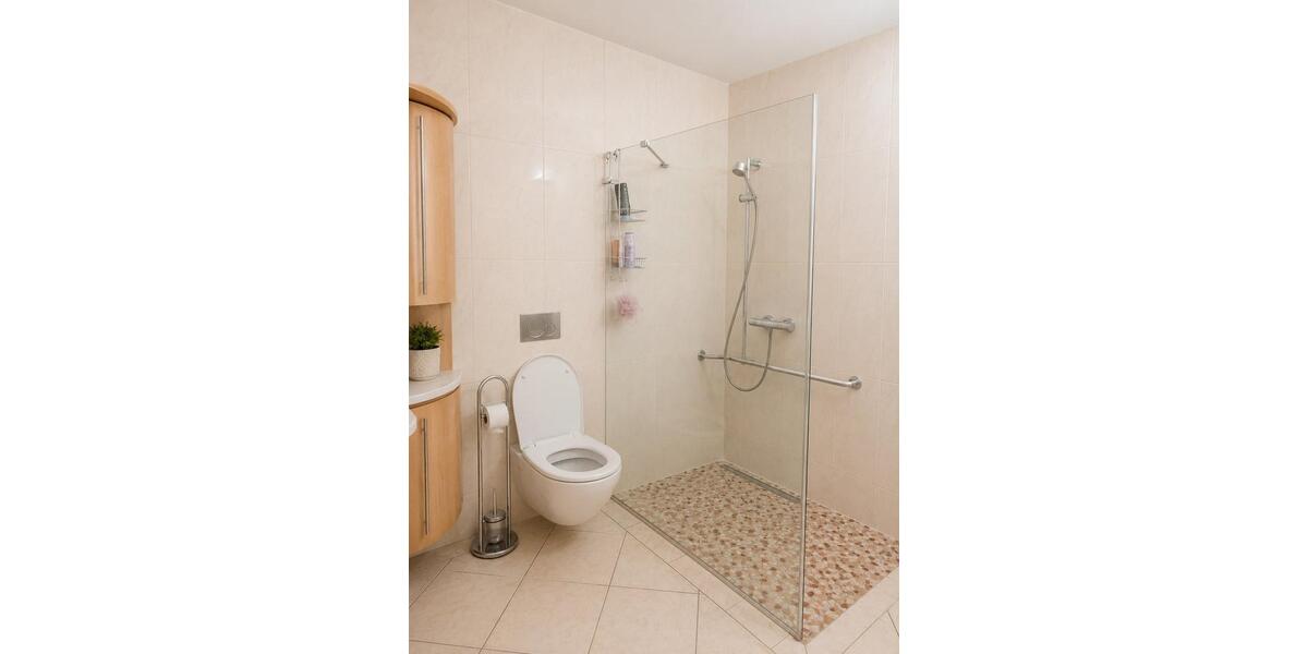 Etagenwohnung Bad Lippspringe - 3 Zimmer, 103 m&sup2;, 890&euro; | Angebot:26639502
