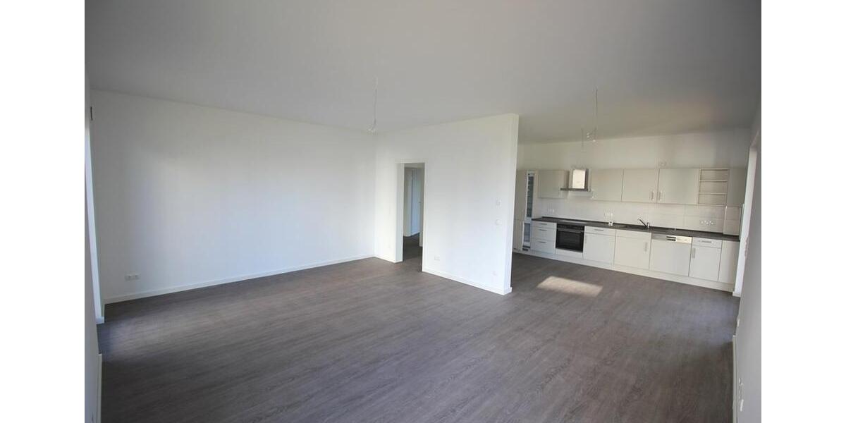 Erdgeschoßwohnung Schwerin Altstadt - 3 Zimmer, 110 m&sup2;, 1.650&euro; | Angebot:24495567