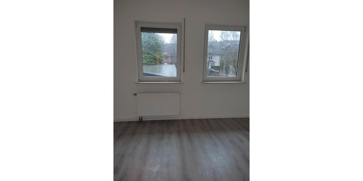 Terrassenwohnung Meinerzhagen - 3 Zimmer, 110 m&sup2;, 715&euro; | Angebot:25548136