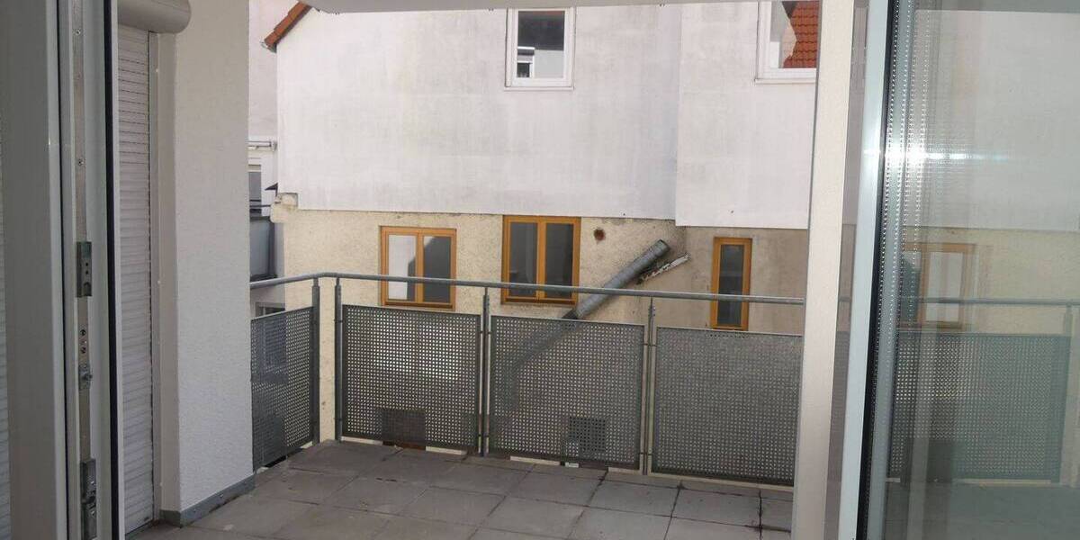 Etagenwohnung Mengen - 4 Zimmer, 100 m&sup2;, 850&euro; | Angebot:26797004